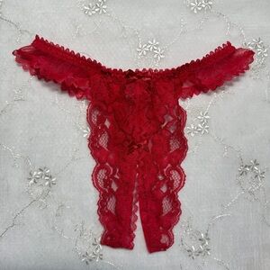 vintage fredrick’s red lace crotchless panty made in usa size medium